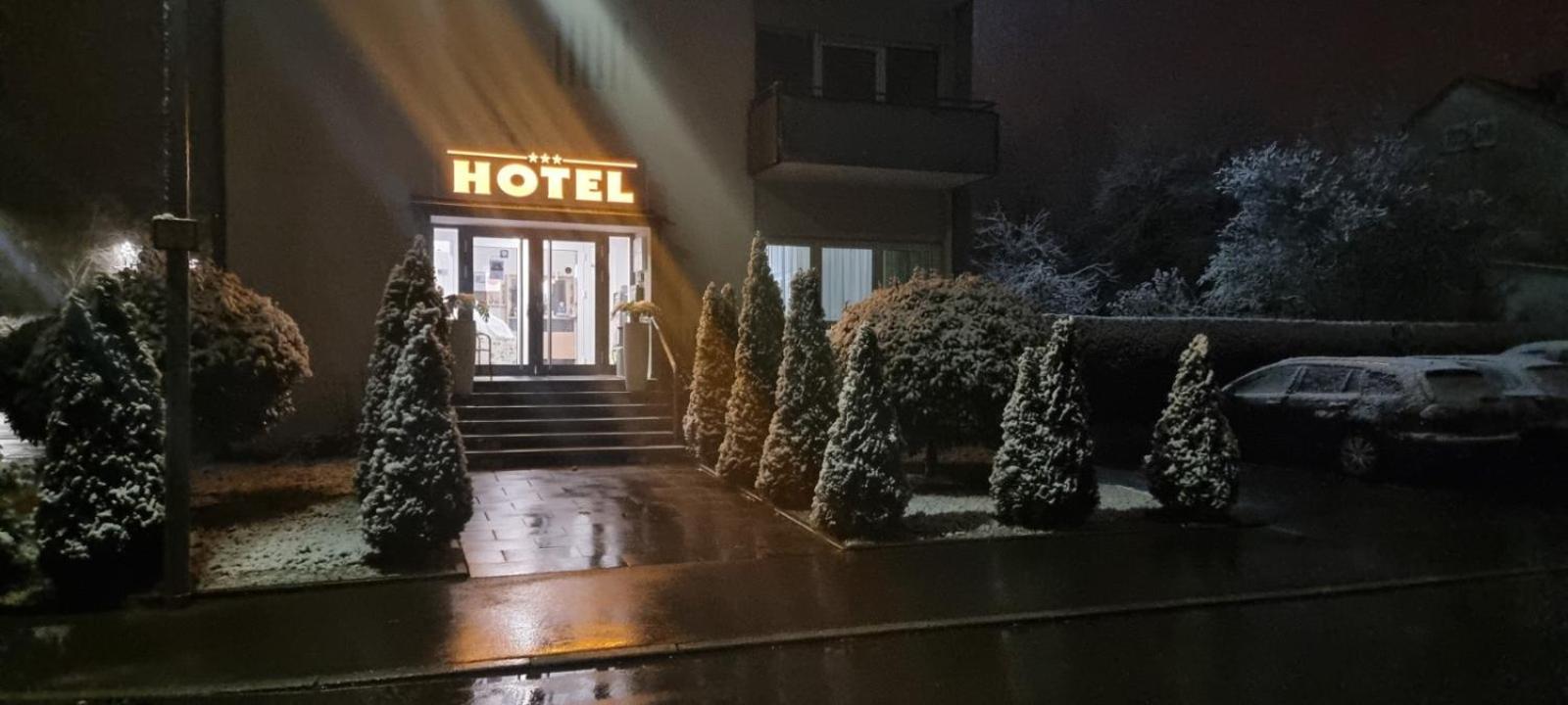 Hotel Garni Superior Metzingen  Exterior foto